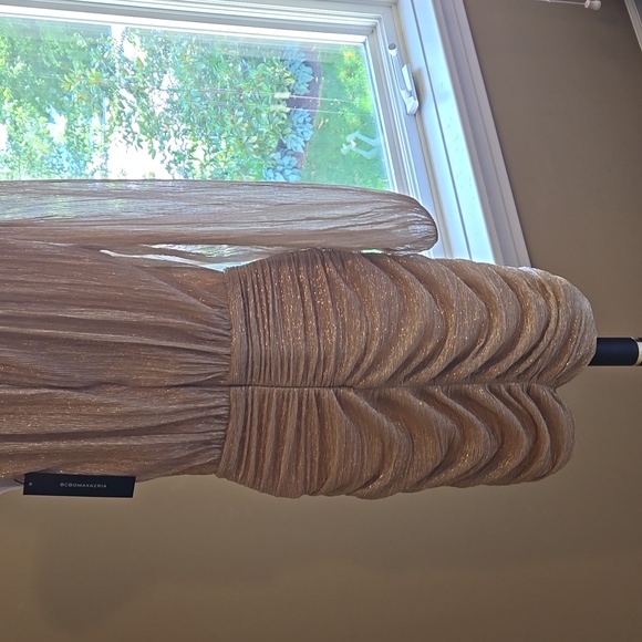 BCBG XS Festive Dresss Metallic Gold Shimmery - Picture 12 of 15